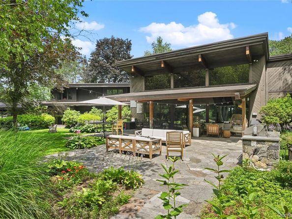 37 Sarles Street, Armonk NY 10504