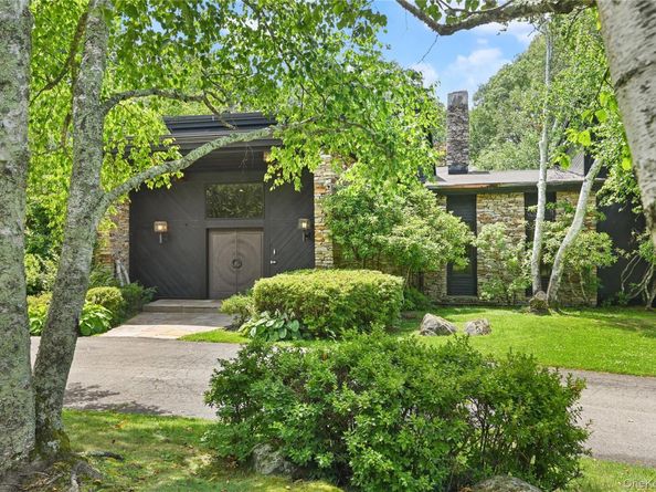 37 Sarles Street, Armonk NY 10504