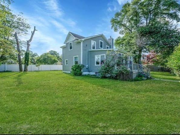 52 Manhasset Drive, Mastic Beach NY 11951