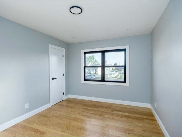 38 Bradford Lane, Bethpage NY 11714