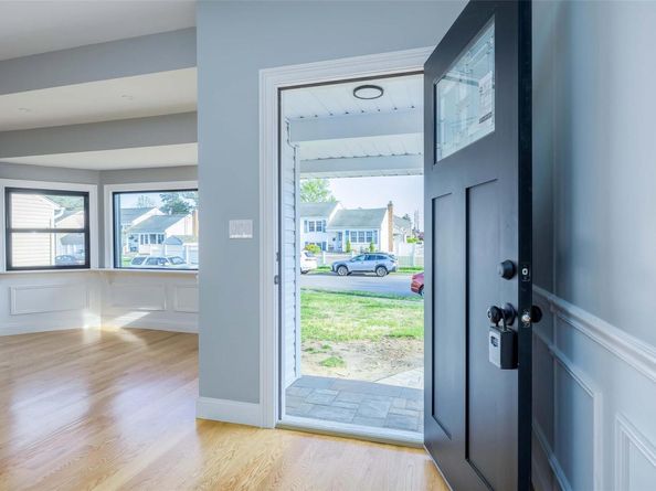 38 Bradford Lane, Bethpage NY 11714