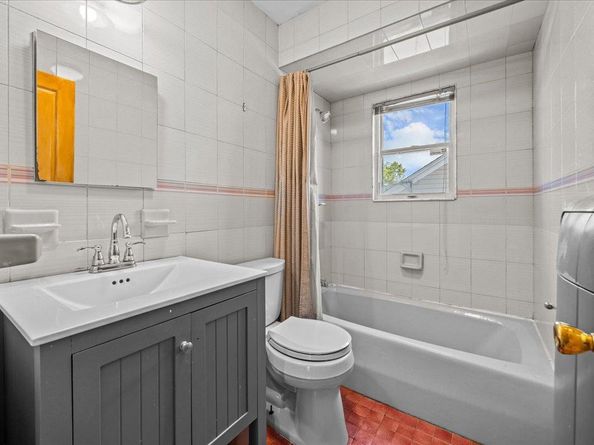 11919 236th Street, Cambria Heights NY 11411