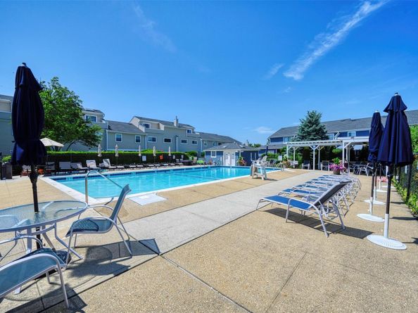 100 Baker Court 36, Island Park NY 11558