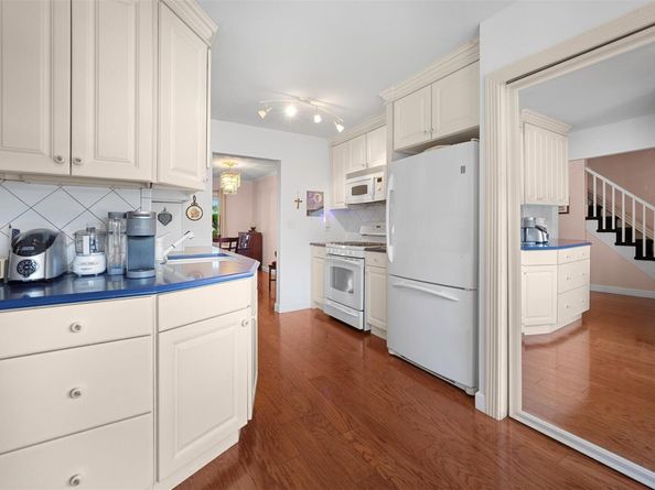 100 Baker Court 36, Island Park NY 11558