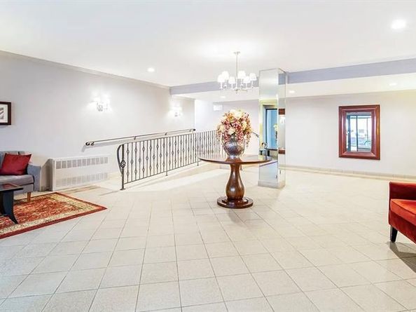 24120 Northern Boulevard 4C, Douglaston NY 11362