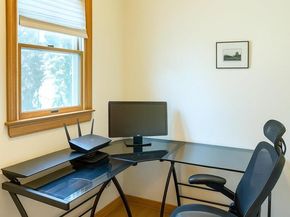 77 Hampton Place, Freeport NY 11520