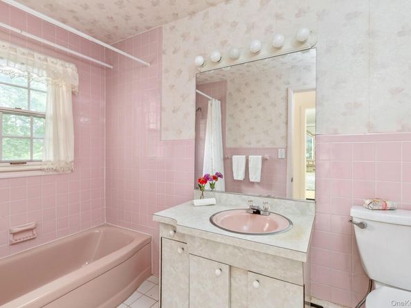 1 Garfield Court, Nesconset NY 11767