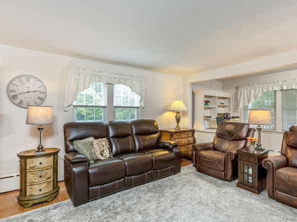 1 Garfield Court, Nesconset NY 11767