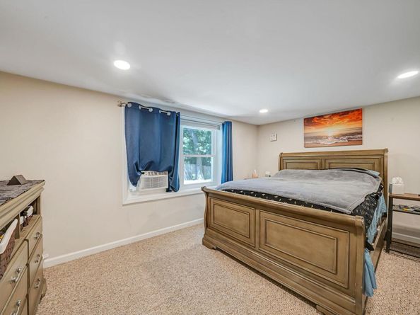 17 Magnolia Lane, Miller Place NY 11764