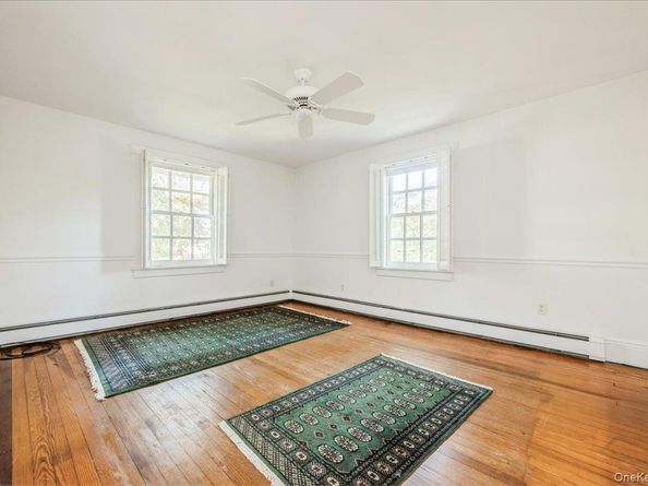 123 Broadway, Rockville Centre NY 11570