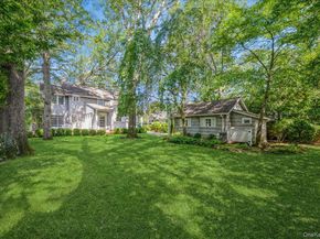 123 Broadway, Rockville Centre NY 11570