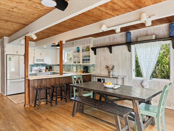 17-18 Bungalow Walk, Ocean Beach NY 11770