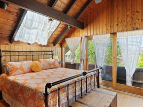 17-18 Bungalow Walk, Ocean Beach NY 11770