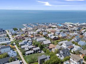 17-18 Bungalow Walk, Ocean Beach NY 11770