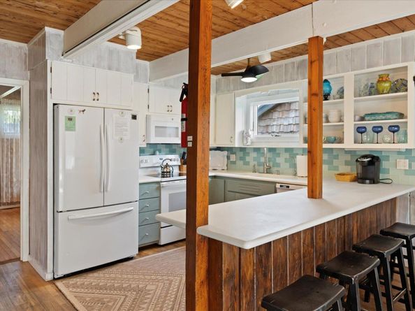 17-18 Bungalow Walk, Ocean Beach NY 11770