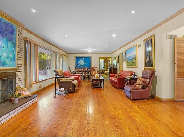 140 Long Drive, Hempstead NY 11550