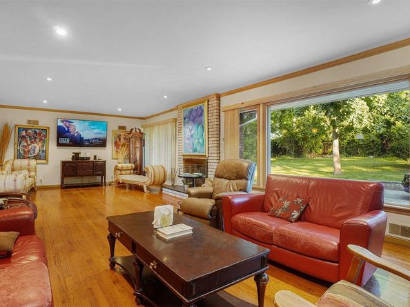 140 Long Drive, Hempstead NY 11550