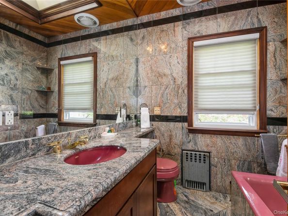 898 West Broadway, Woodmere NY 11598