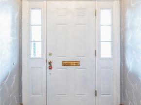 898 West Broadway, Woodmere NY 11598