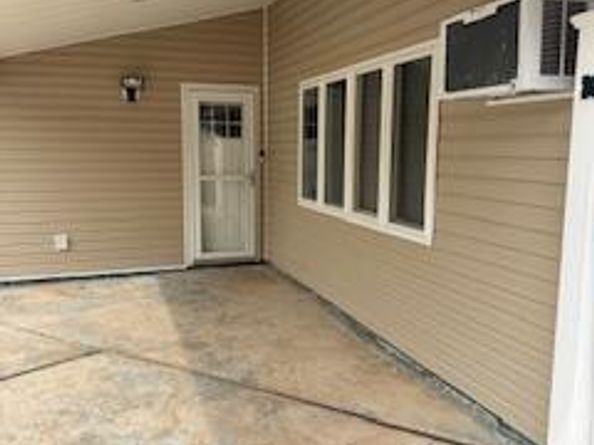 36 Atlas Lane, Hicksville NY 11801