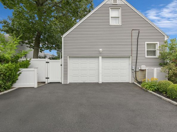 3309 Balsam Street, Oceanside NY 11572