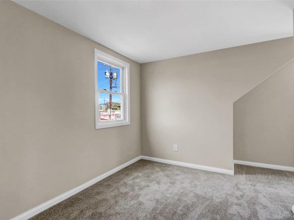 14 Emporia Avenue, Elmont NY 11003