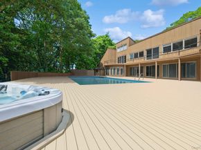 61 Hidden Cove Court, Southampton NY 11968