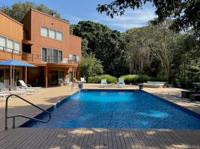 61 Hidden Cove Court, Southampton NY 11968