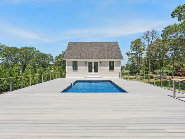 16 Lovers Lane, Aquebogue NY 11931