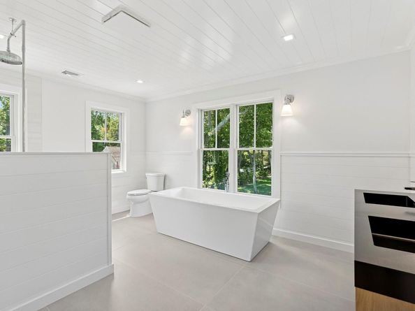 16 Lovers Lane, Aquebogue NY 11931