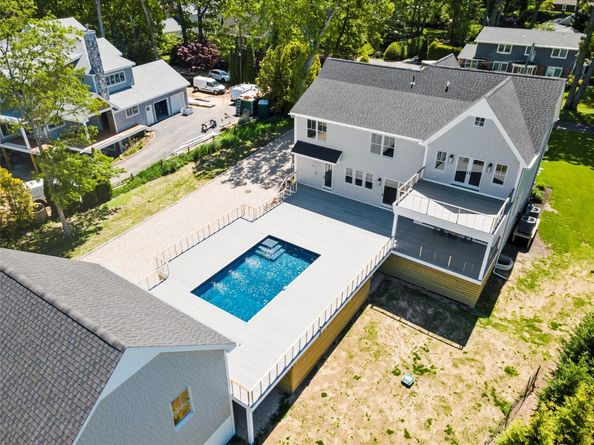 16 Lovers Lane, Aquebogue NY 11931