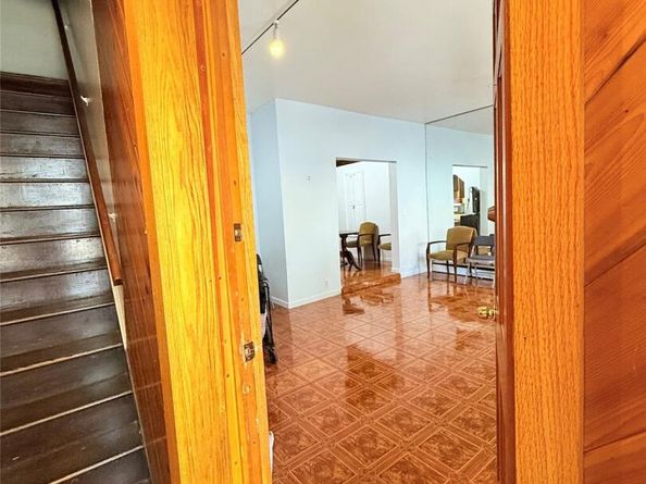 976 Sackett Avenue, Bronx NY 10462