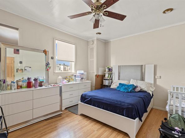 976 Sackett Avenue, Bronx NY 10462