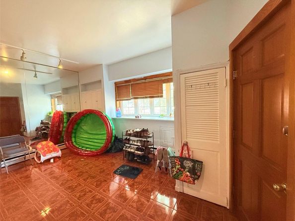 976 Sackett Avenue, Bronx NY 10462