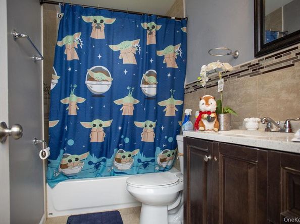 1227 Little East Neck Road, West Babylon NY 11704
