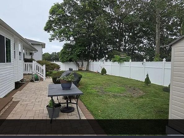 21 Francisco Avenue, Central Islip NY 11722