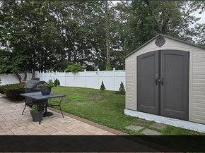 21 Francisco Avenue, Central Islip NY 11722
