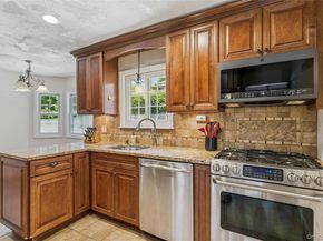 42 Morris Avenue, Lake Grove NY 11755