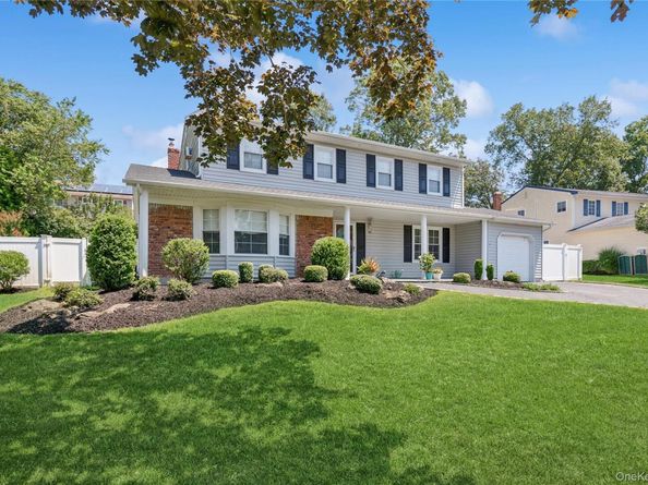 42 Morris Avenue, Lake Grove NY 11755