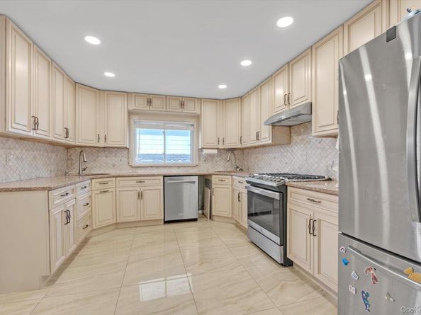 1134 Bay 27th Street, Far Rockaway NY 11691