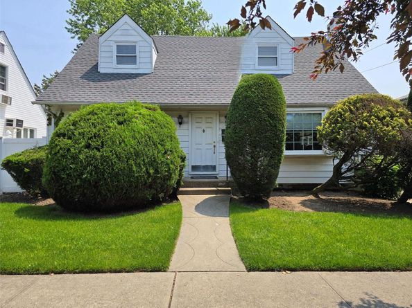 15741 87th Street, Howard Beach NY 11414