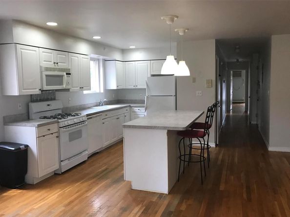 7746 79th Street, Glendale NY 11385