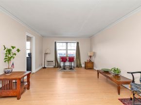 51 Lincoln Avenue E2, Rockville Centre NY 11570