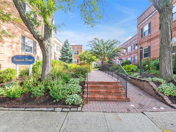 51 Lincoln Avenue E2, Rockville Centre NY 11570