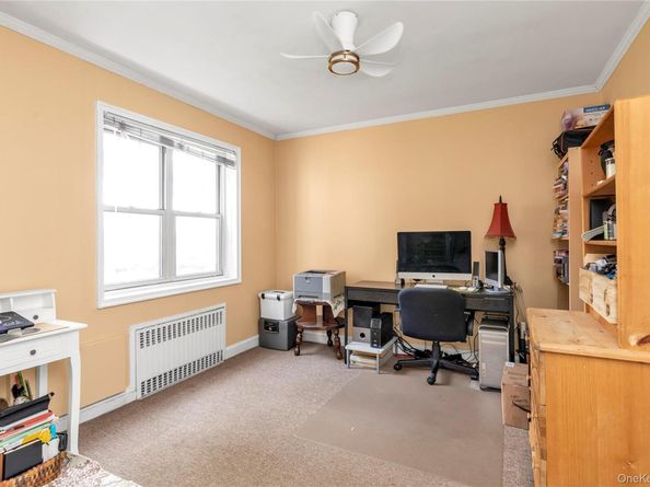51 Lincoln Avenue E2, Rockville Centre NY 11570