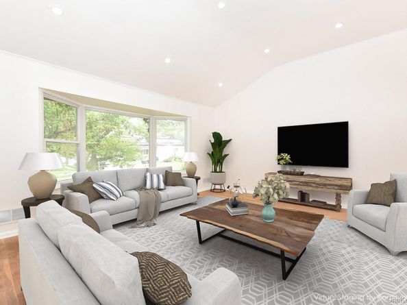 3287 Milburn Avenue, Baldwin NY 11510