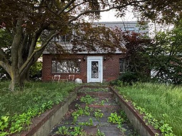 219 Locustwood Boulevard, Elmont NY 11003