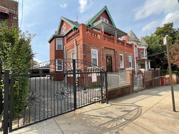 638 E 227th Street, Bronx NY 10466