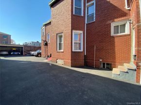 638 E 227th Street, Bronx NY 10466