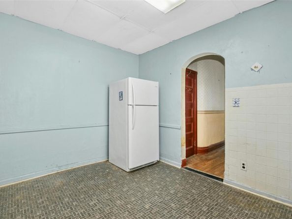 55 Vernon Avenue, Rockville Centre NY 11570